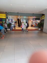 Peninsula Plaza (D6), Retail #374415741